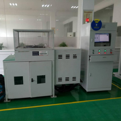 车轮旋转弯曲疲劳试验机